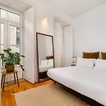 Whome Elegant In Lisbon's Historic Bairro Alto Lägenhet