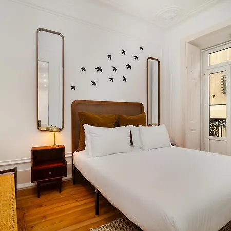 Whome Elegant In Lisbon's Historic Bairro Alto * Лісабон