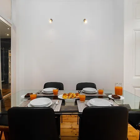 Whome Elegant In Lisbon's Historic Bairro Alto Lizbona
